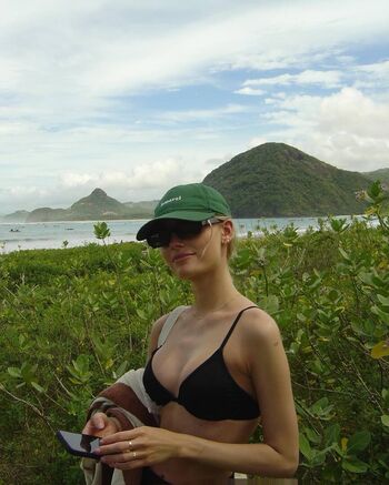 Full leaked Annaauroraegger page private photo