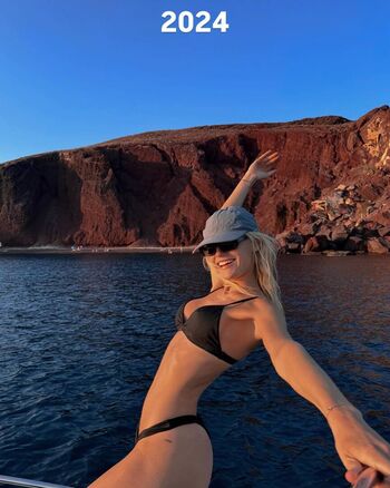 Full leaked Annaauroraegger page private photo