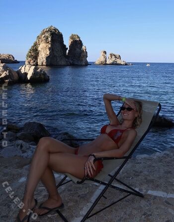 Full leaked Annaauroraegger page private photo
