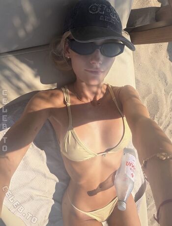 Full leaked Annaauroraegger page private photo