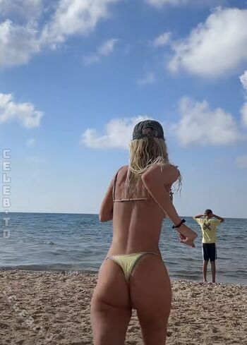 Full leaked Annaauroraegger private photo