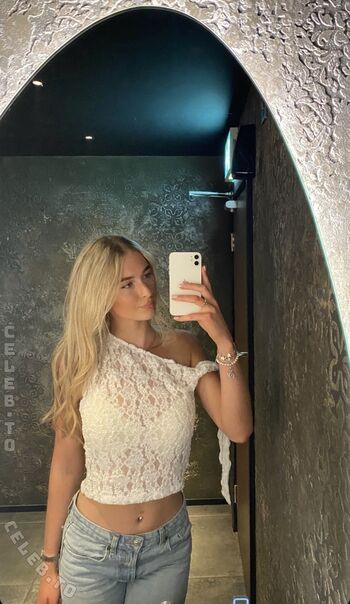 Full leaked Annabelle disley private photo