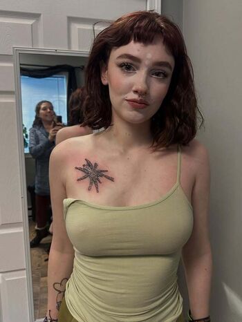 Full leaked Annaliseelliot private photo