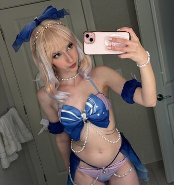 Full leaked Annas cosplay private photo
