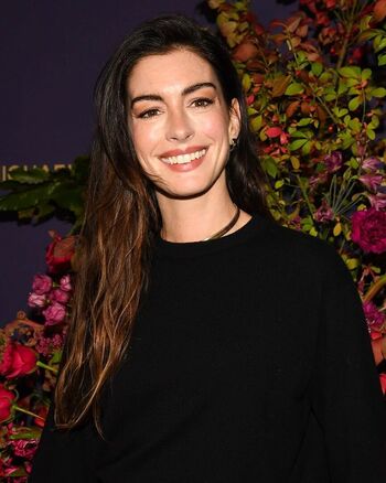 Anne Hathaway