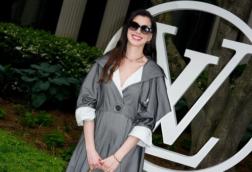 Full leaked Anne hathaway private photo