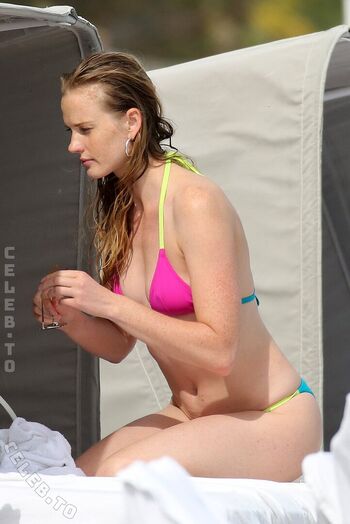 Anne Vyalitsyna