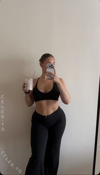 Full leaked Annetthr private photo