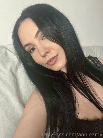 Full leaked Annie amy private photo