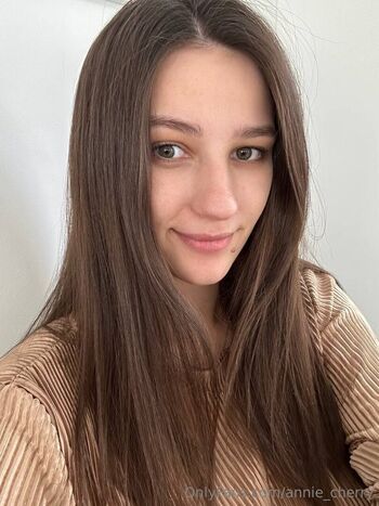annie_cherryy