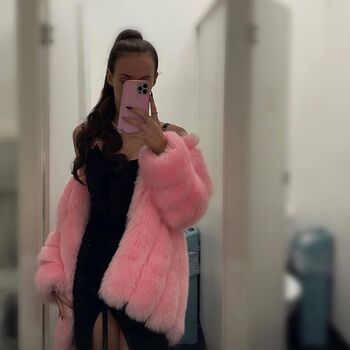 Full leaked Annie fox private photo