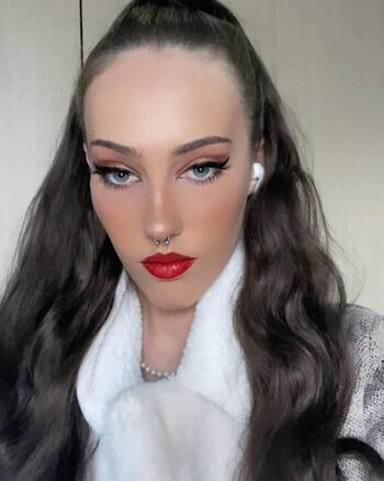 Full leaked Annie fox private photo