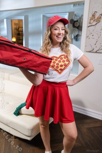 Full leaked Annie king page private photo