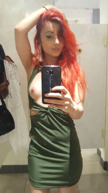 Full leaked Anniefuchsia private photo