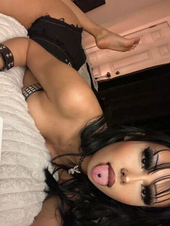 Full leaked Anoraseduces private photo