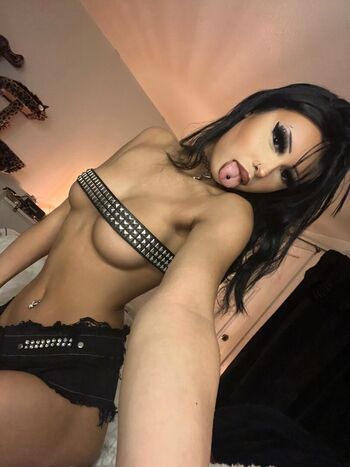 Full leaked Anoraseduces private photo