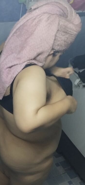 Full leaked Anouk bustyy private photo