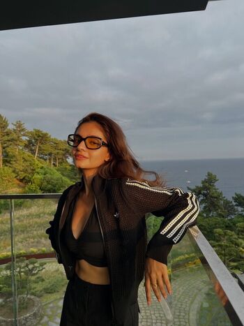 Full leaked Anushka sen page private photo