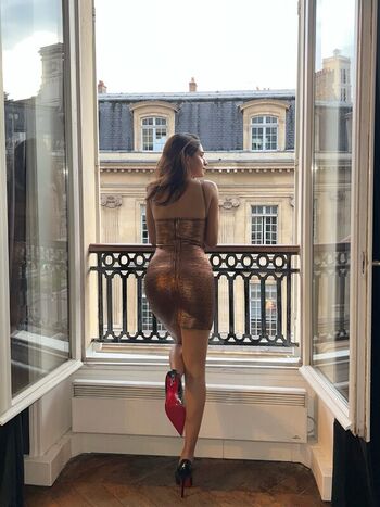 Full leaked Anushka sen private photo