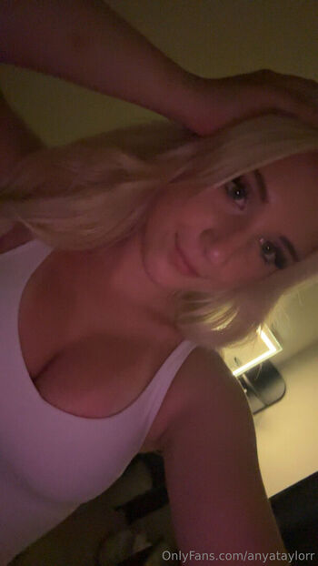 Full leaked Anya taylor private photo