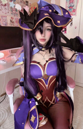 Full leaked Anyatsunava page private photo