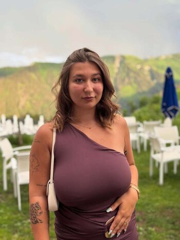 Full leaked Apoline perret private photo