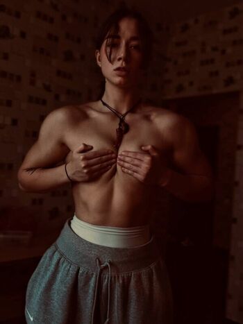 Full leaked Apollonchil private photo