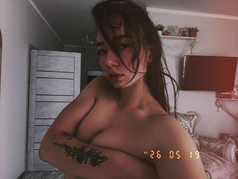 Full leaked Apollonchil private photo