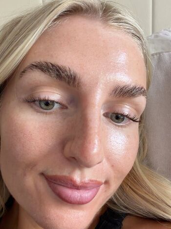 Full leaked Aprilclawrence page private photo