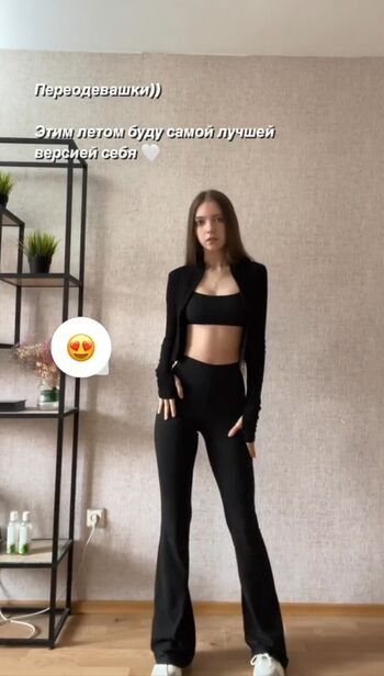 Full leaked Aprilmoon private photo