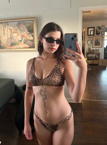 Full leaked Aquariusdays private photo