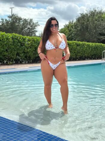 Full leaked Arazay diaz private photo