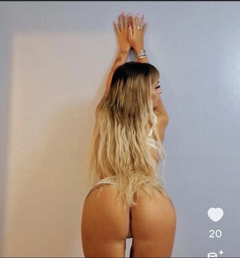 Full leaked Arianaaa private photo