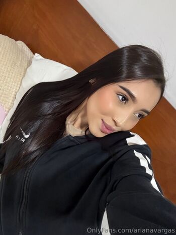Full leaked Arianavargas private photo