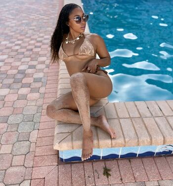 Full leaked Ariane andrew private photo