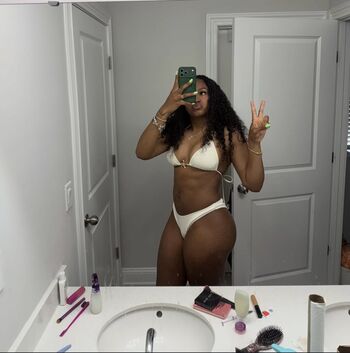 Full leaked Arianna deniseee private photo