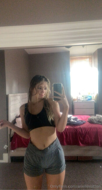 ariellesutton