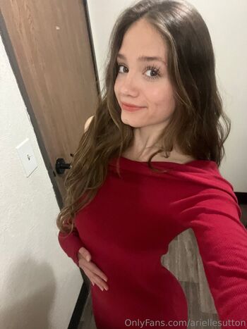 ariellesutton