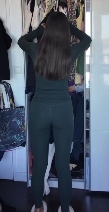 Full leaked Armellebdn private photo