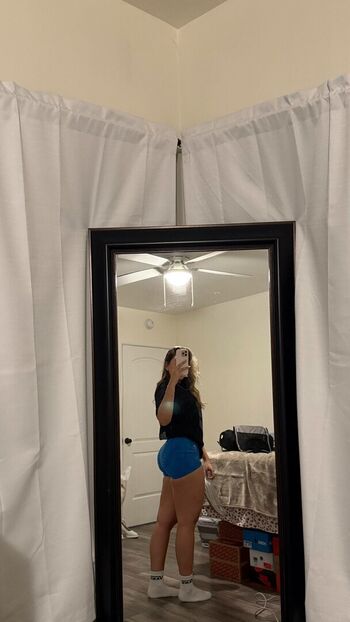 Full leaked Arrynextdoor private photo