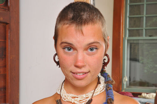 Full leaked Artemisia private photo