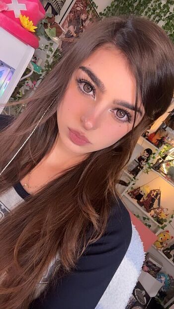 Full leaked Aruuu private photo