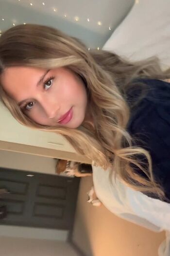 Full leaked Arwen private photo