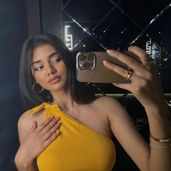 Full leaked Asfa sinha private photo