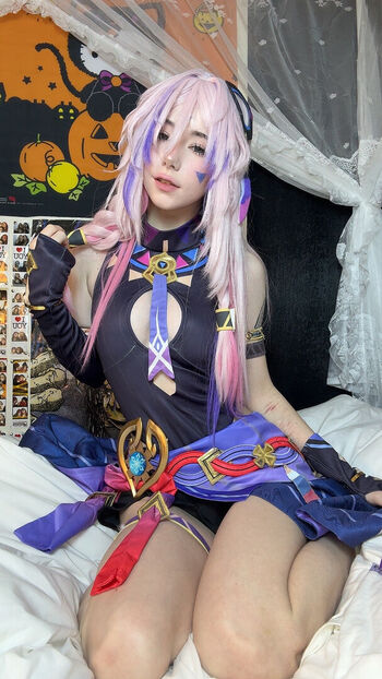 Full leaked Ashisbees page private photo