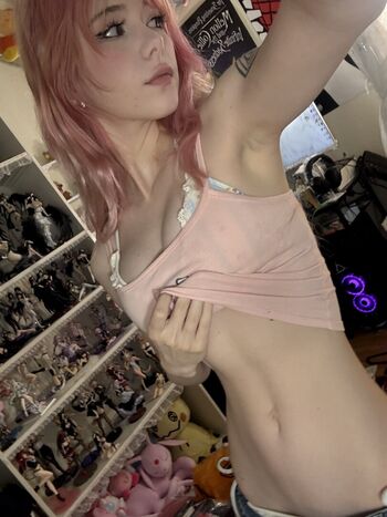 Full leaked Ashisbees page private photo