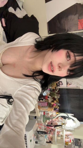 Full leaked Ashisbees private photo