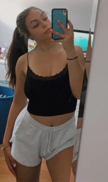 Full leaked Ashleighmarchetti private photo