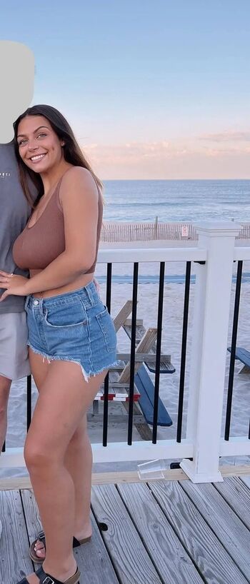 Full leaked Ashleighmarchetti private photo