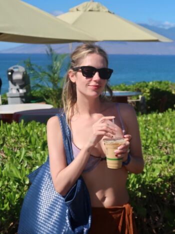 Full leaked Ashley benson private photo